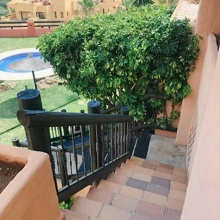 Duquesa 2 Bed Sleeps 6 Overlooking Pool With Magnificent Sea Views *